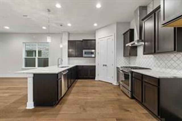 1328 Westborough LN, Leander, TX 78641
