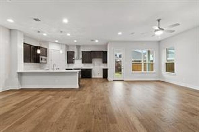 1328 Westborough LN, Leander, TX 78641