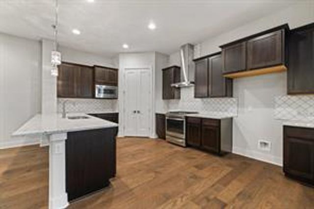 1328 Westborough LN, Leander, TX 78641