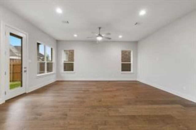 1328 Westborough LN, Leander, TX 78641