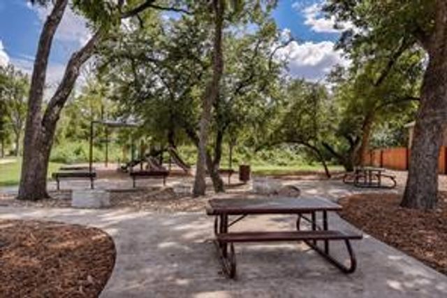 1328 Westborough LN, Leander, TX 78641