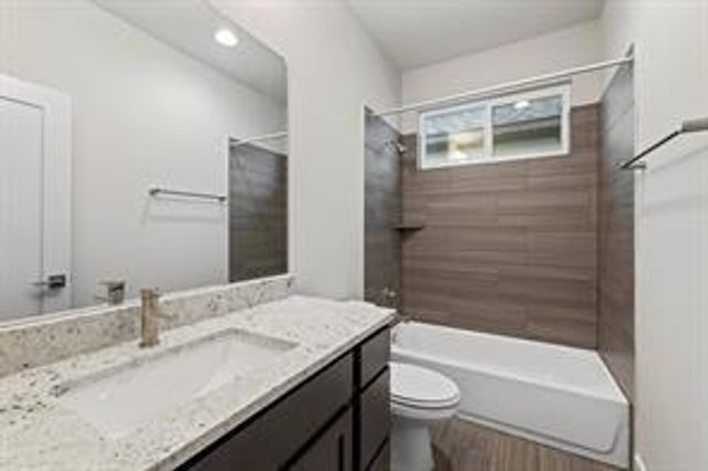 1328 Westborough LN, Leander, TX 78641
