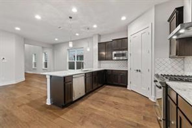 1328 Westborough LN, Leander, TX 78641