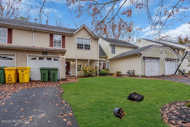 628 Patriots Way, Lakewood, NJ 08701