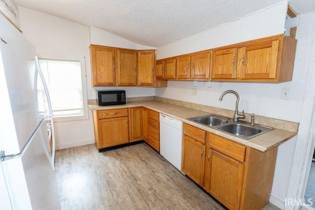 1002 Franklin Street, Rochester, IN 46975