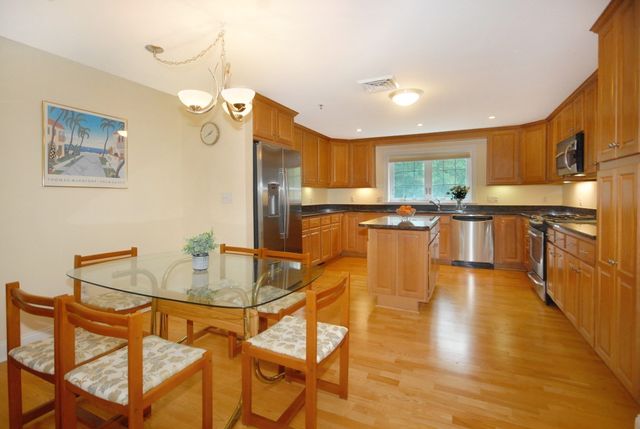95 Conant St 413, Concord, MA 01742