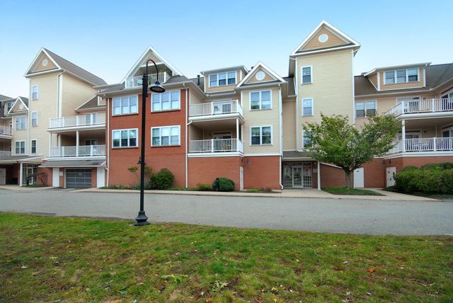 95 Conant St 413, Concord, MA 01742
