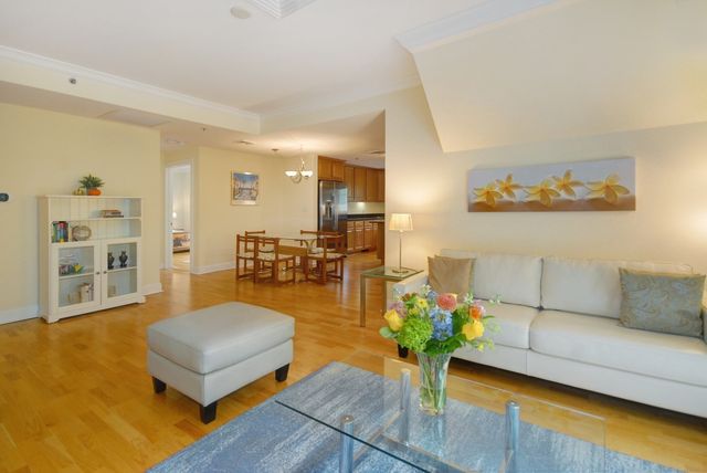 95 Conant St 413, Concord, MA 01742