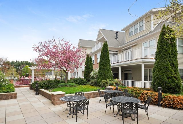 95 Conant St 413, Concord, MA 01742