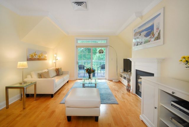 95 Conant St 413, Concord, MA 01742