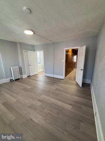 318 E MARSHALL ST, Norristown, PA 19401