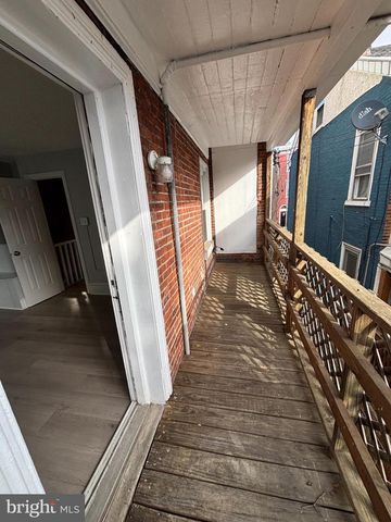 318 E MARSHALL ST, Norristown, PA 19401