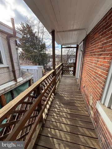 318 E MARSHALL ST, Norristown, PA 19401