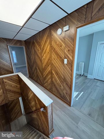 318 E MARSHALL ST, Norristown, PA 19401