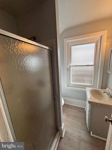 318 E MARSHALL ST, Norristown, PA 19401