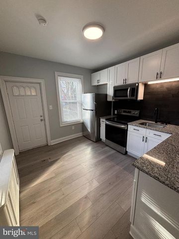 318 E MARSHALL ST, Norristown, PA 19401