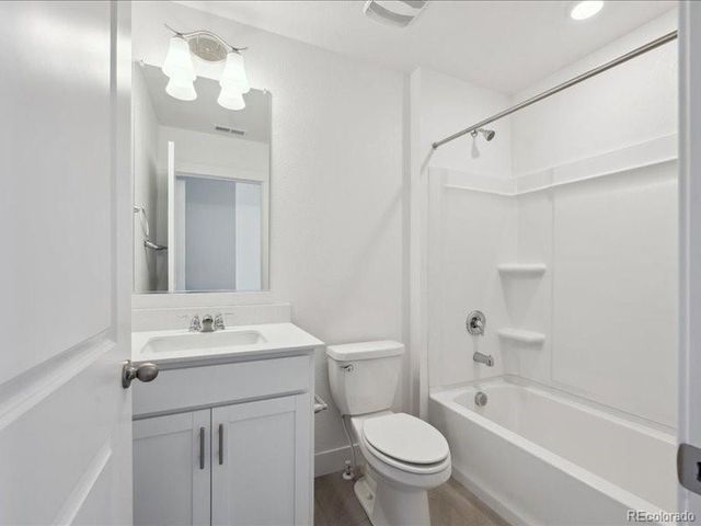 1930 Chaffee Crest Dr, Berthoud, CO 80513