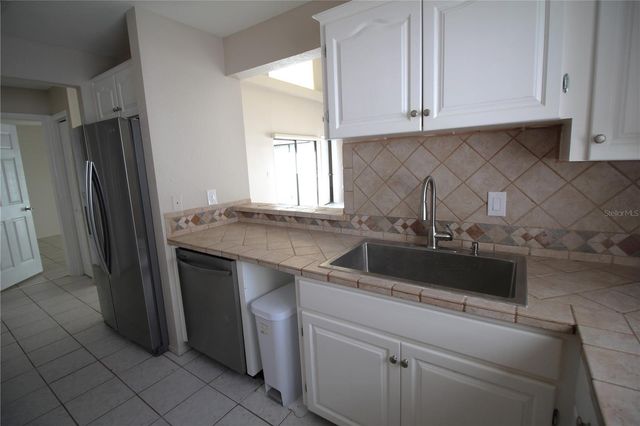 390 S WOODLANDS DRIVE, Oldsmar, FL 34677