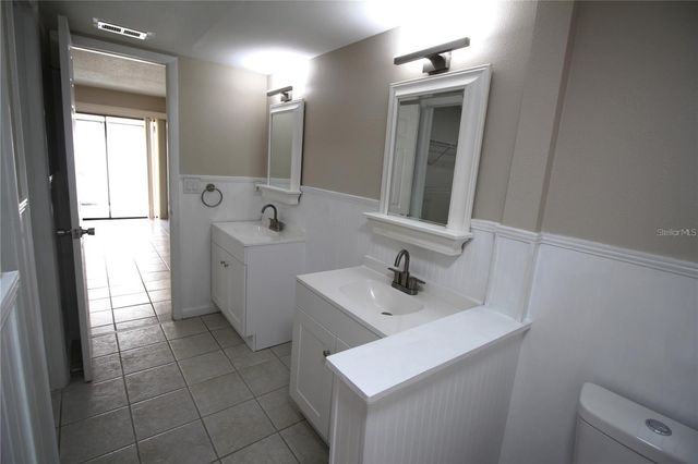 390 S WOODLANDS DRIVE, Oldsmar, FL 34677