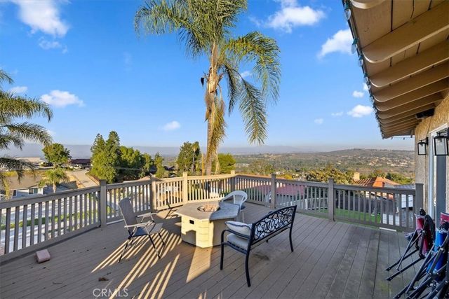 14119 El Mesa, Riverside, CA 92503