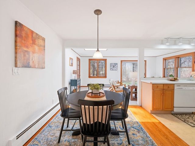 71 Edsel Road, Littleton, MA 01460