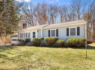71 Edsel Road, Littleton, MA 01460