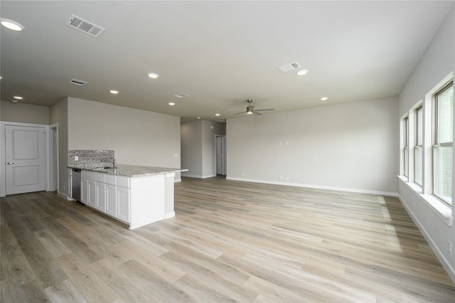 205 Woodhollow Drive, Blue Ridge, TX 75424