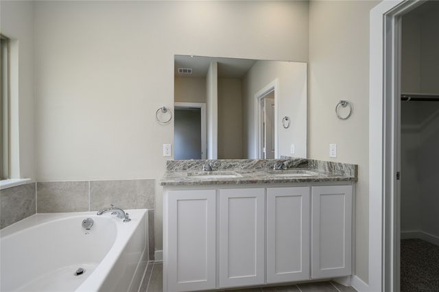 205 Woodhollow Drive, Blue Ridge, TX 75424