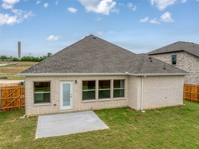 205 Woodhollow Drive, Blue Ridge, TX 75424