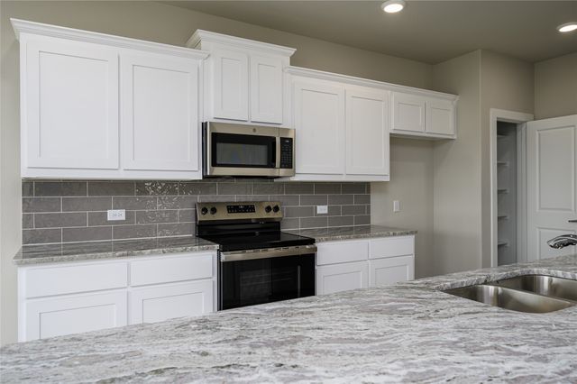 205 Woodhollow Drive, Blue Ridge, TX 75424