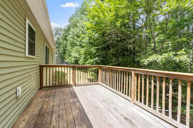 123 Laitinen Dr, Gardner, MA 01440