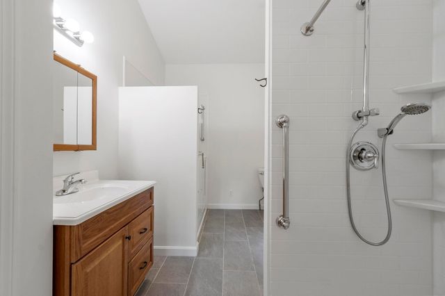 123 Laitinen Dr, Gardner, MA 01440