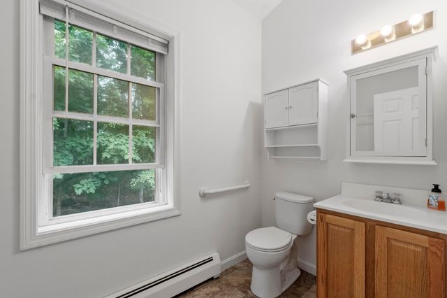 123 Laitinen Dr, Gardner, MA 01440