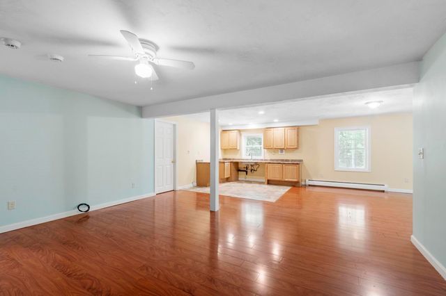 123 Laitinen Dr, Gardner, MA 01440