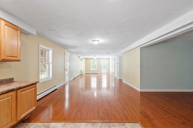 123 Laitinen Dr, Gardner, MA 01440