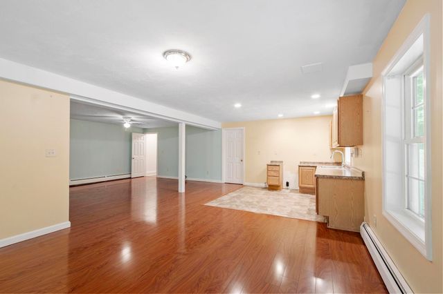 123 Laitinen Dr, Gardner, MA 01440