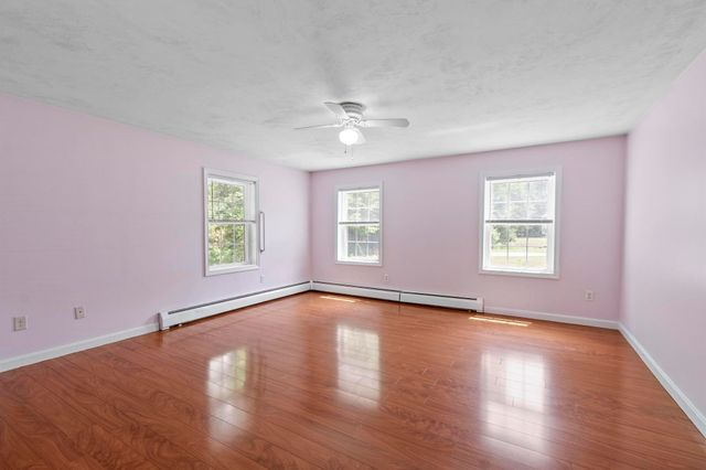 123 Laitinen Dr, Gardner, MA 01440