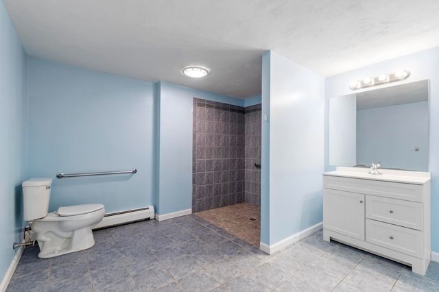 123 Laitinen Dr, Gardner, MA 01440
