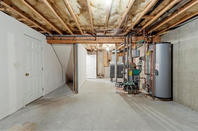 123 Laitinen Dr, Gardner, MA 01440