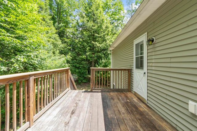 123 Laitinen Dr, Gardner, MA 01440