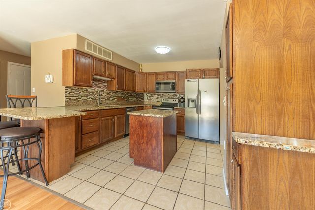 41466 Dequindre Road, Sterling Heights, MI 48314