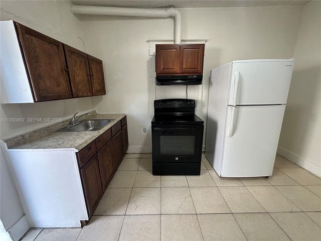 1767 NW 5th St 3, Miami, FL 33125