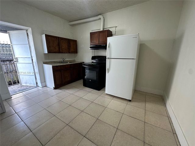 1767 NW 5th St 3, Miami, FL 33125