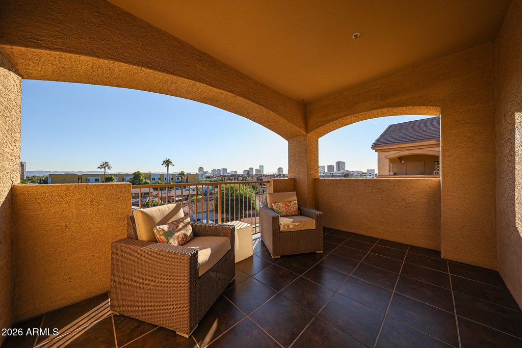 920 E DEVONSHIRE Avenue 4001, Phoenix, AZ 85014 — photo 2