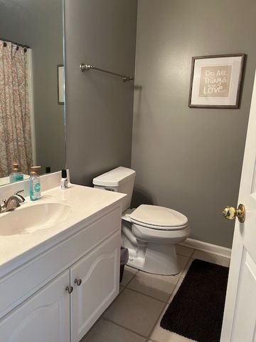 1698 Pin Oak Drive # 128, Dalton, GA 30721