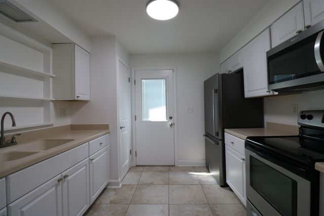 206 Phoenetia Dr, St Augustine, FL 32086
