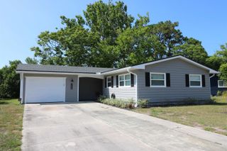 206 Phoenetia Dr, St Augustine, FL 32086