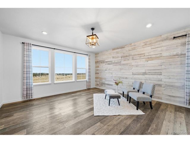 39358 Hart Cir, Elizabeth, CO 80107