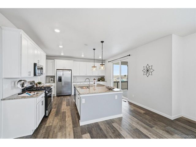39358 Hart Cir, Elizabeth, CO 80107
