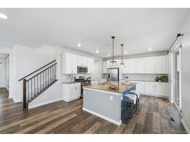 39358 Hart Cir, Elizabeth, CO 80107